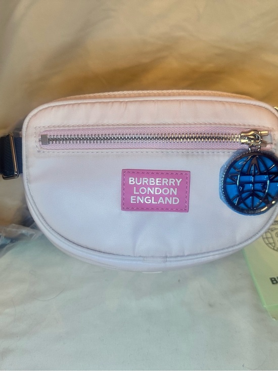 Burberry Handbags - NWT Burberry Pink and White Logo Belt Bag